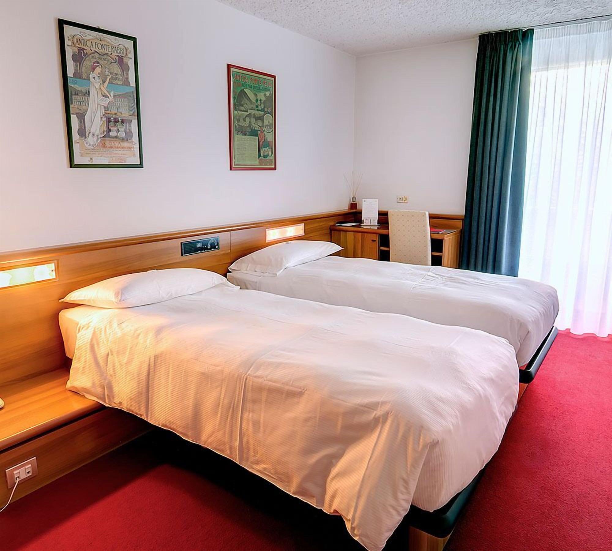 Luna Wellness Hotel Folgarida Extérieur photo