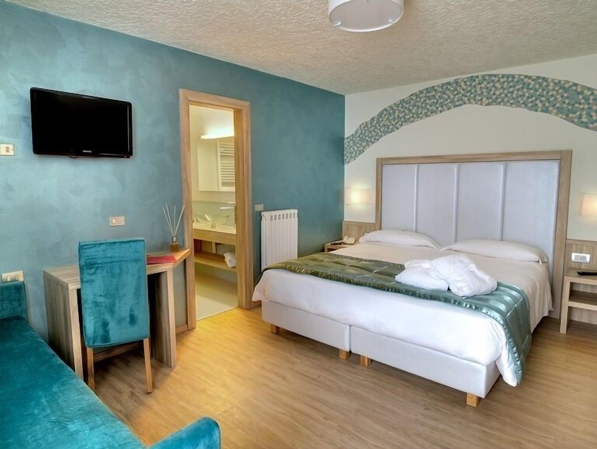 Luna Wellness Hotel Folgarida Extérieur photo
