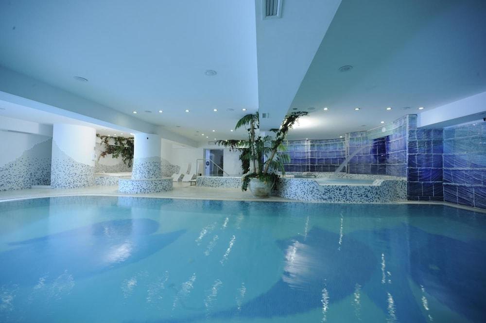 Luna Wellness Hotel Folgarida Extérieur photo