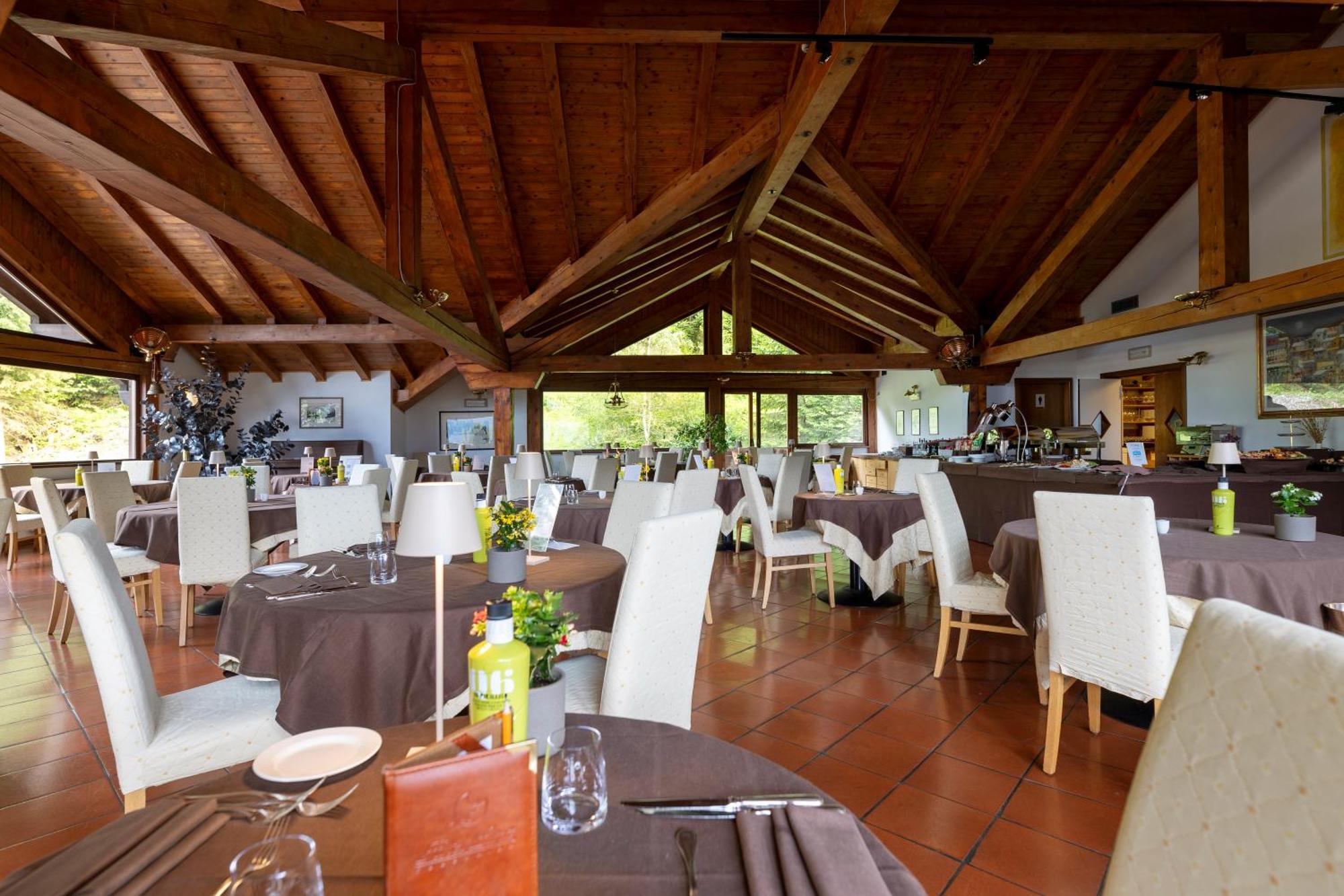 Luna Wellness Hotel Folgarida Extérieur photo